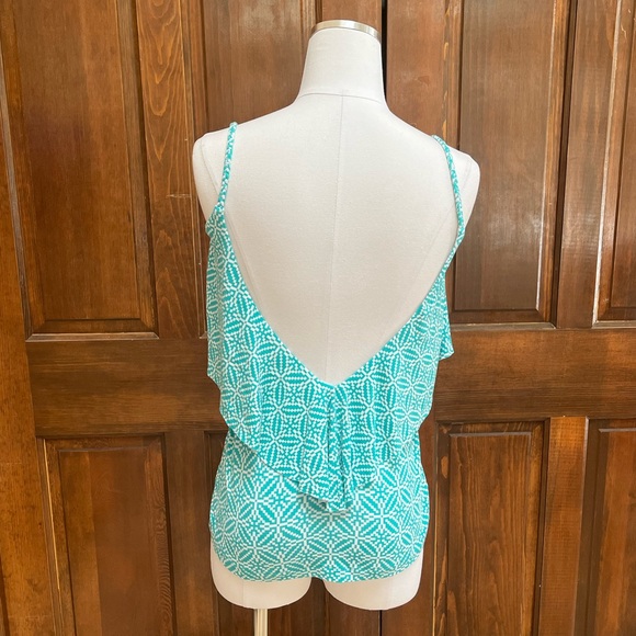 Tart Green Ruffle Tank - Picture 3 of 3